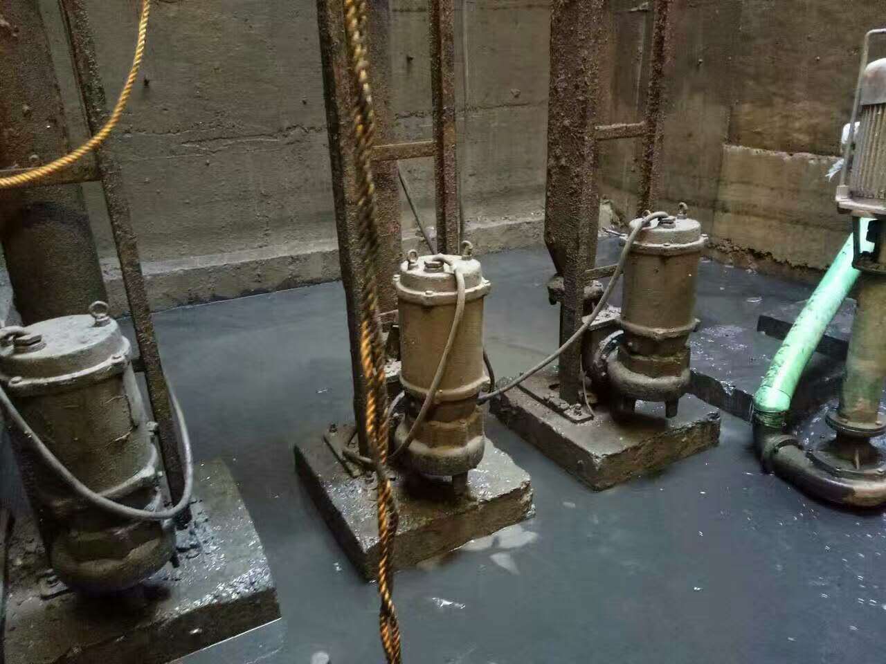 海拉尔污水池清理